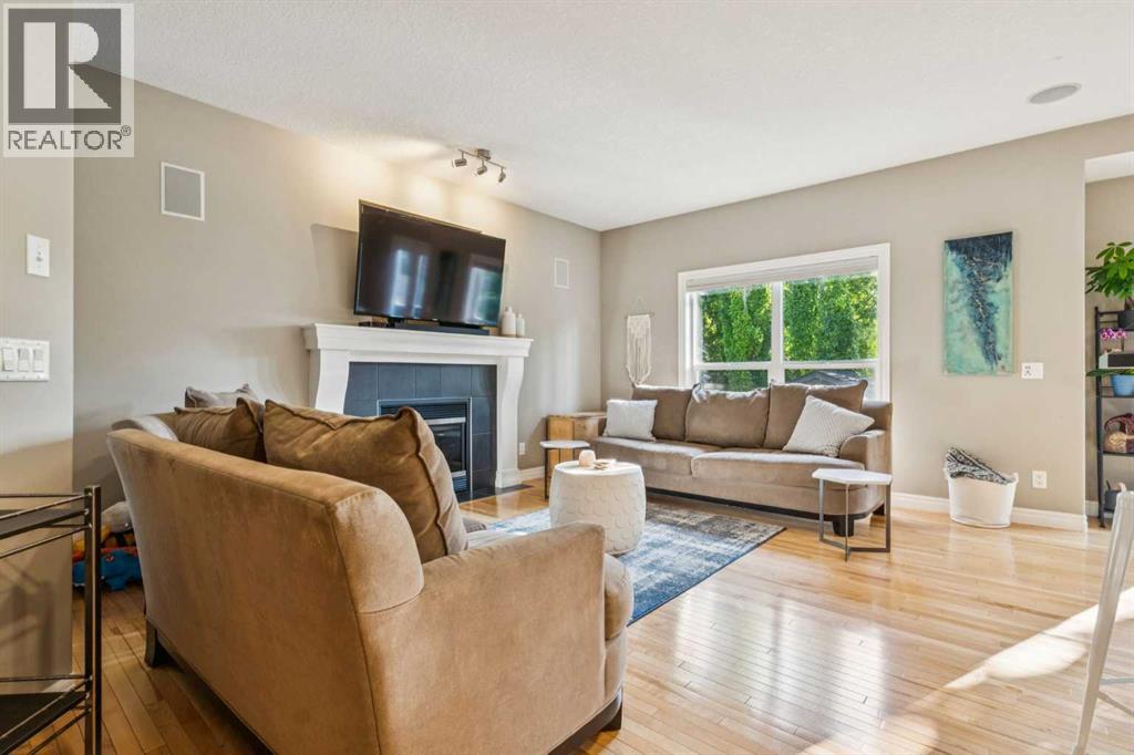 58 Cougar Plateau Way SW, Calgary, Alberta  T3H 5S5 - Photo 12 - A2322134