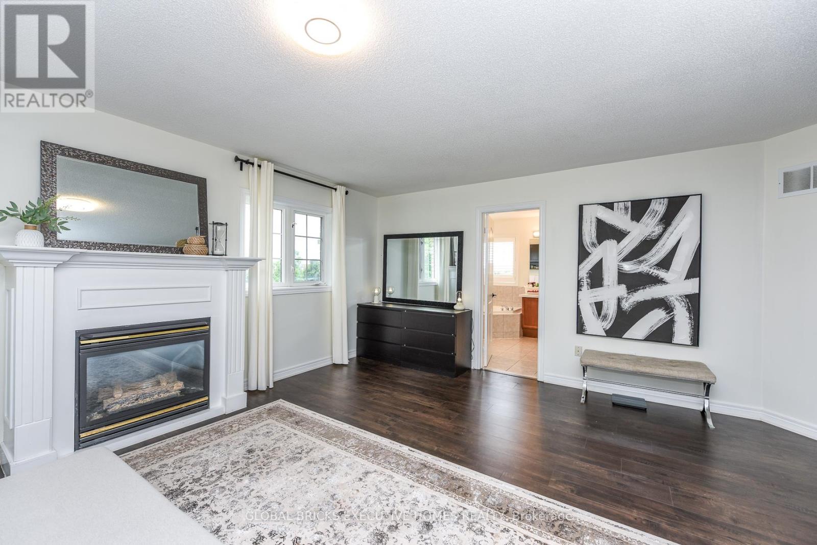 3435 Artesina Drive, Mississauga, Ontario  L5M 7K3 - Photo 21 - W13472364