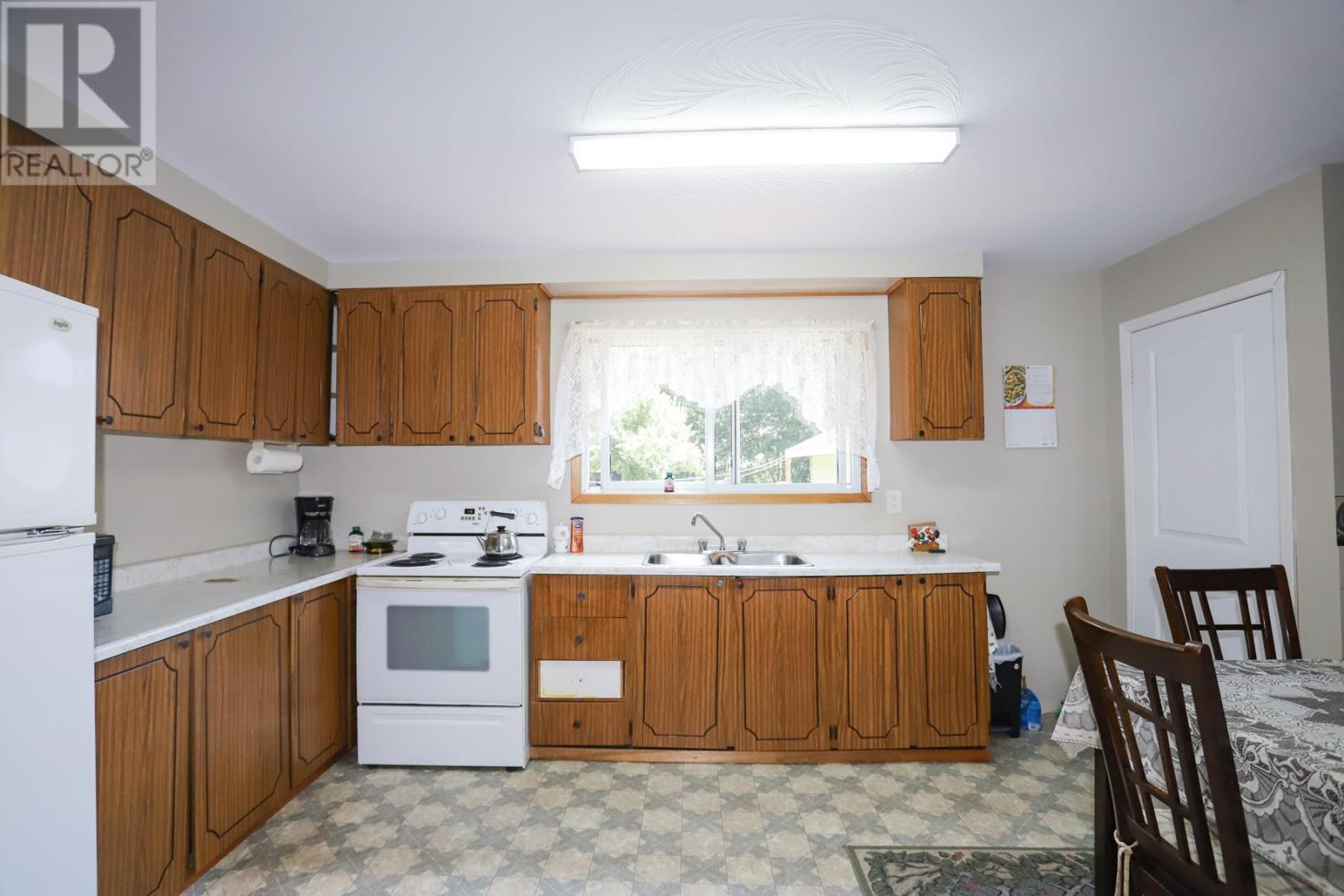 560 Sherbourne St, Sault Ste. Marie, Ontario P6C 3X7 - Photo 12 - SM261537