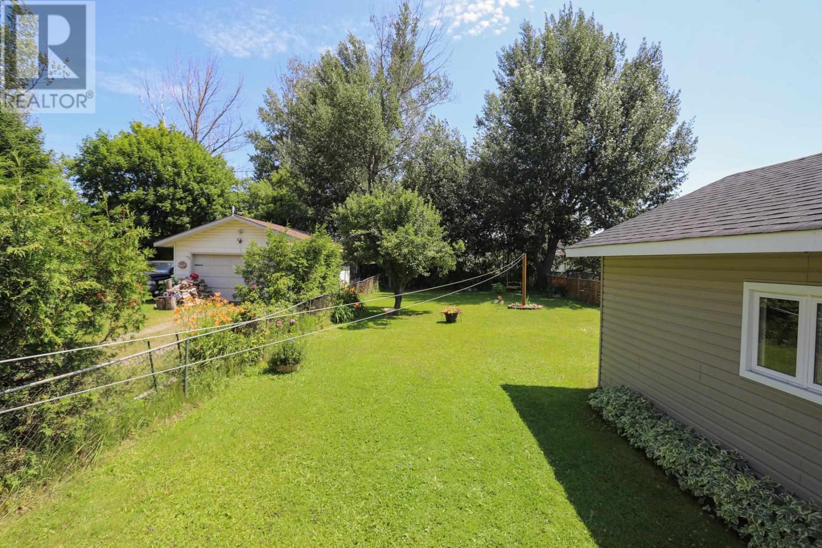 560 Sherbourne St, Sault Ste. Marie, Ontario P6C 3X7 - Photo 4 - SM261537