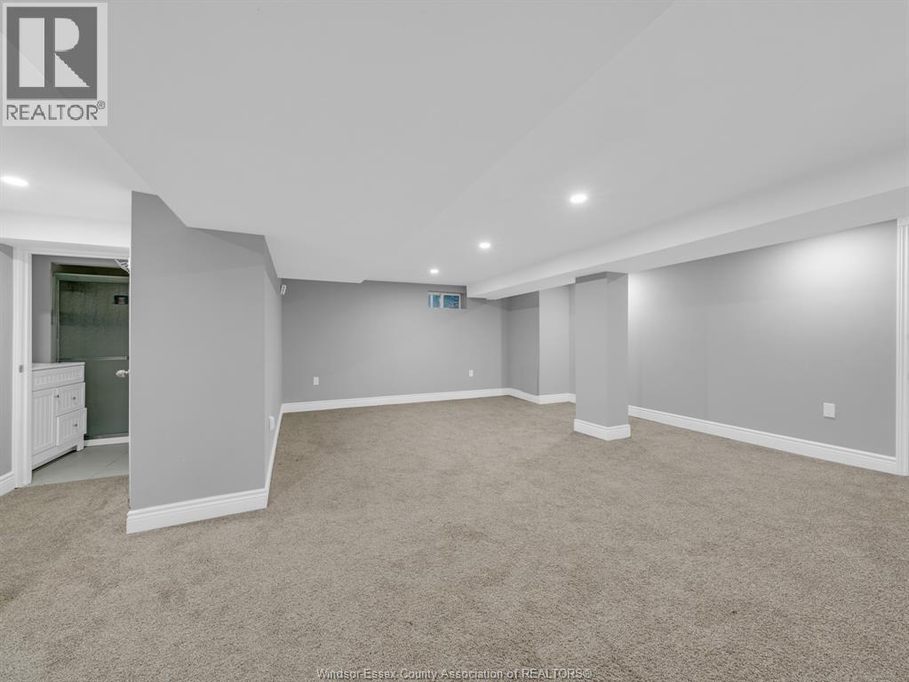 2584 Chilver, Windsor, Ontario  N8W 2V9 - Photo 23 - 26014816