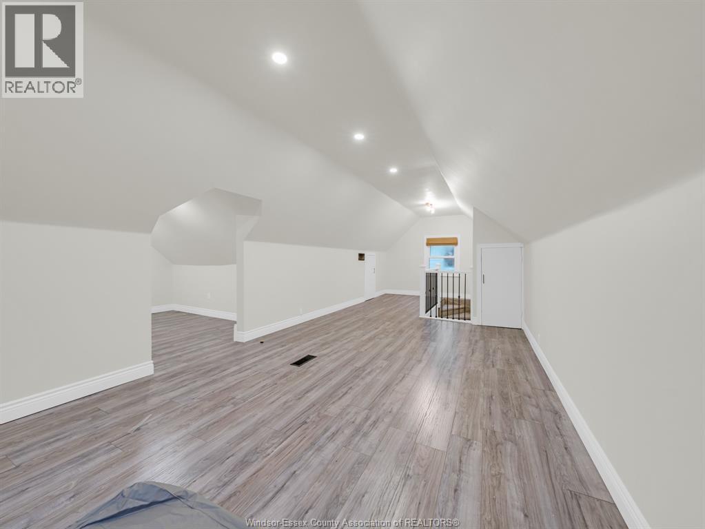 2584 Chilver, Windsor, Ontario  N8W 2V9 - Photo 21 - 26014816