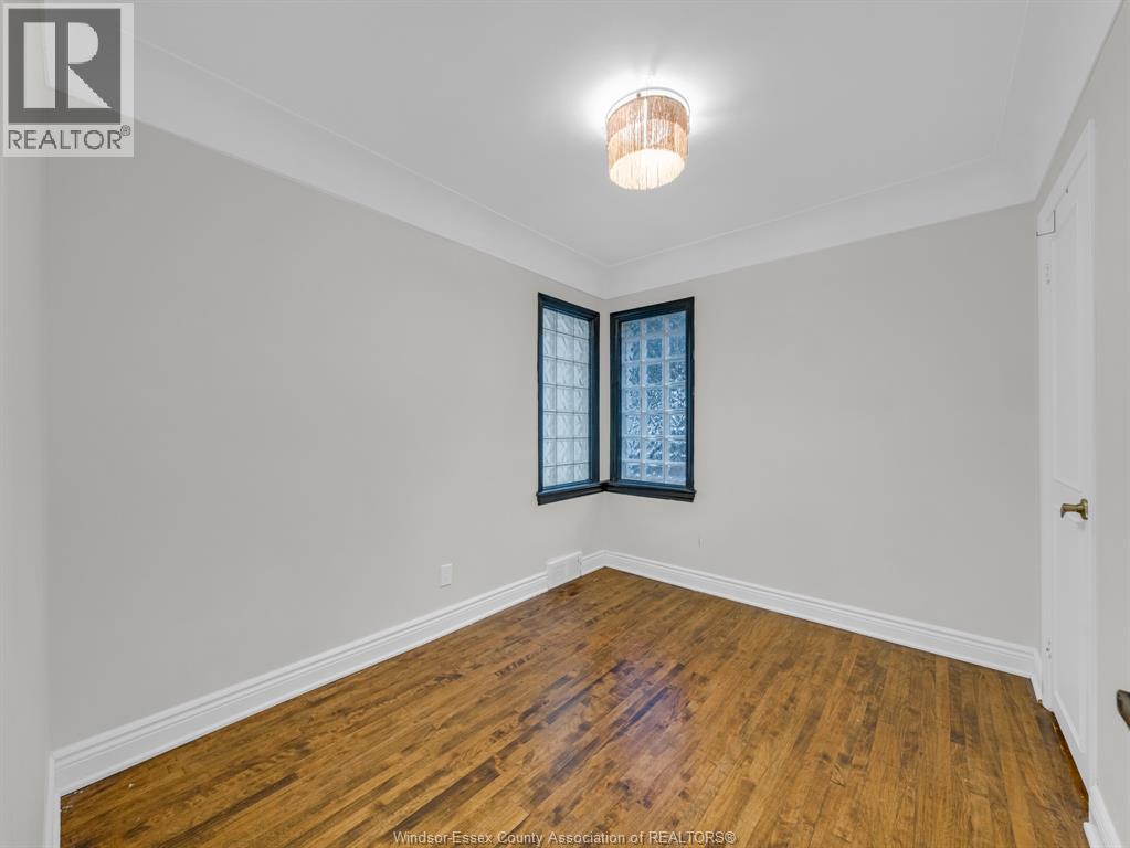 2584 Chilver, Windsor, Ontario  N8W 2V9 - Photo 10 - 26014816