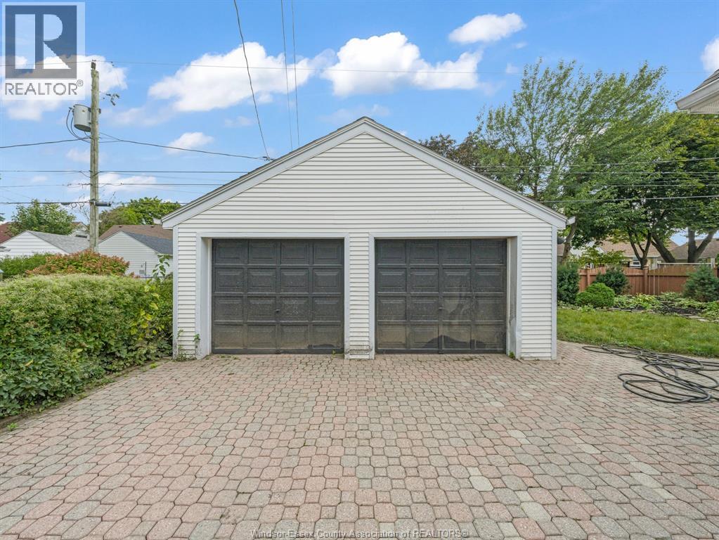 2584 Chilver, Windsor, Ontario  N8W 2V9 - Photo 4 - 26014816