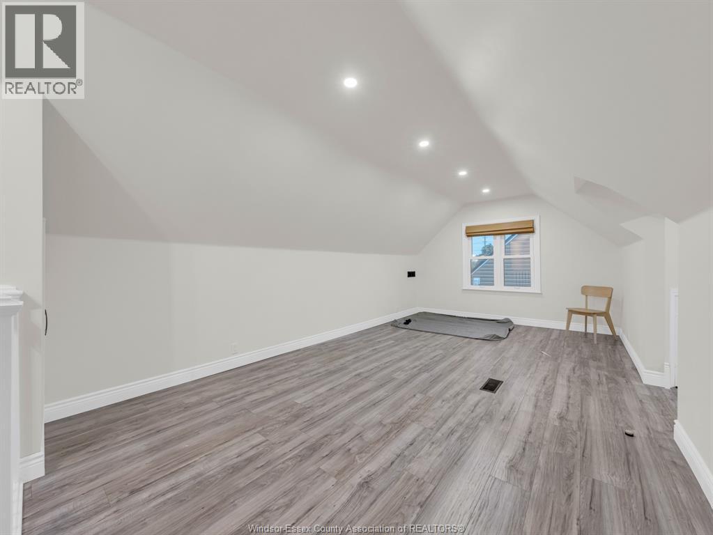 2584 Chilver, Windsor, Ontario  N8W 2V9 - Photo 20 - 26014816