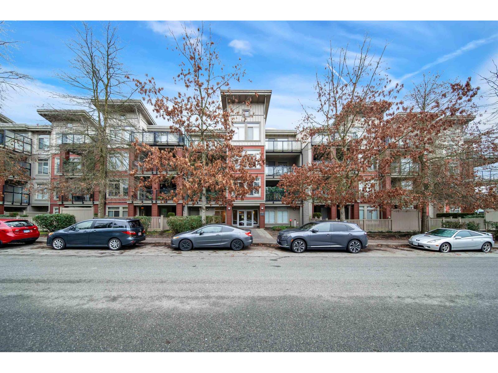 419 15385 101A AVENUE, surrey, British Columbia