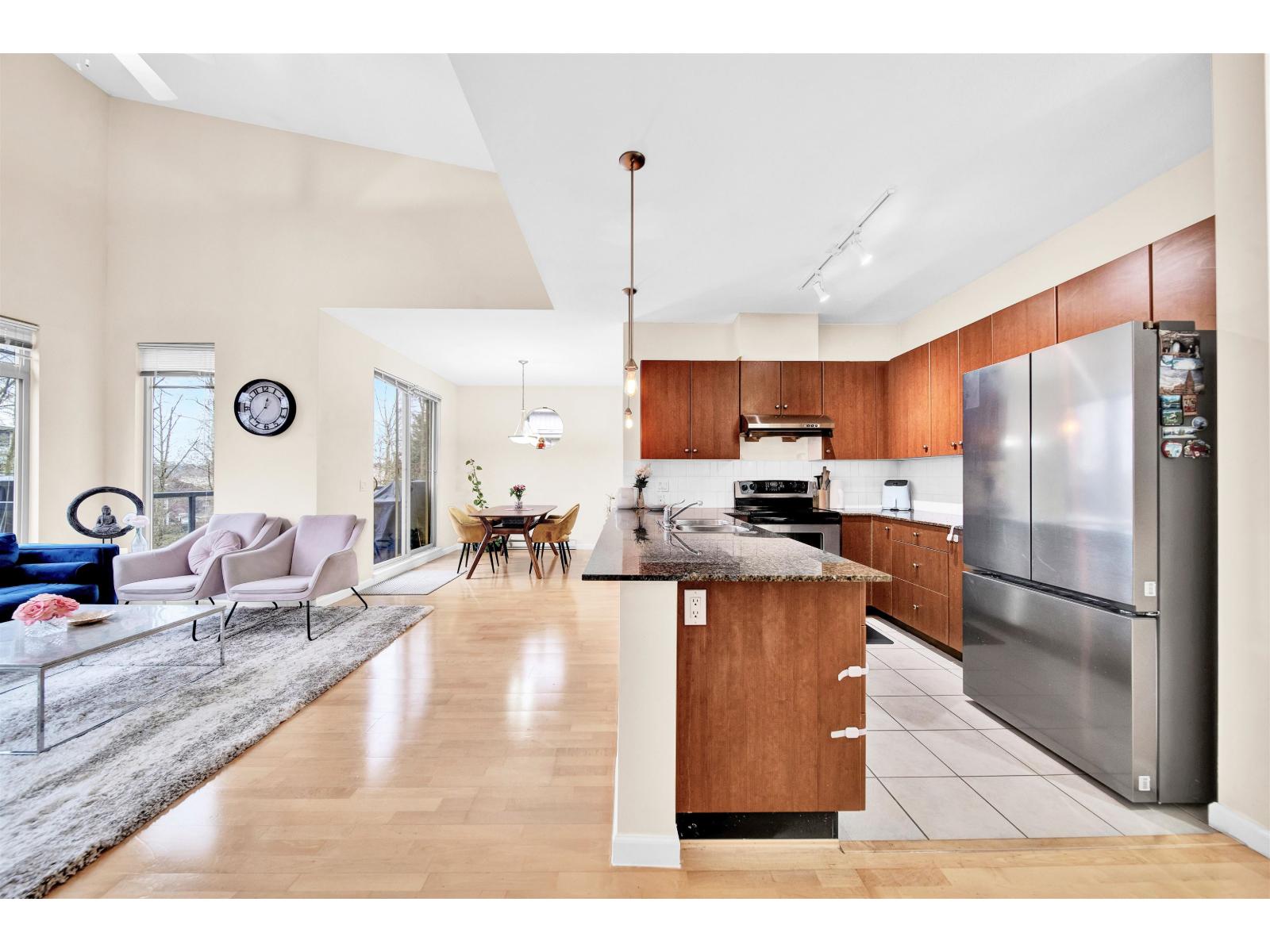 419 15385 101a Avenue, Surrey, British Columbia  V3R 0B4 - Photo 10 - R3138295
