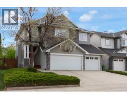 8 Elmont Court SW, Calgary, Alberta