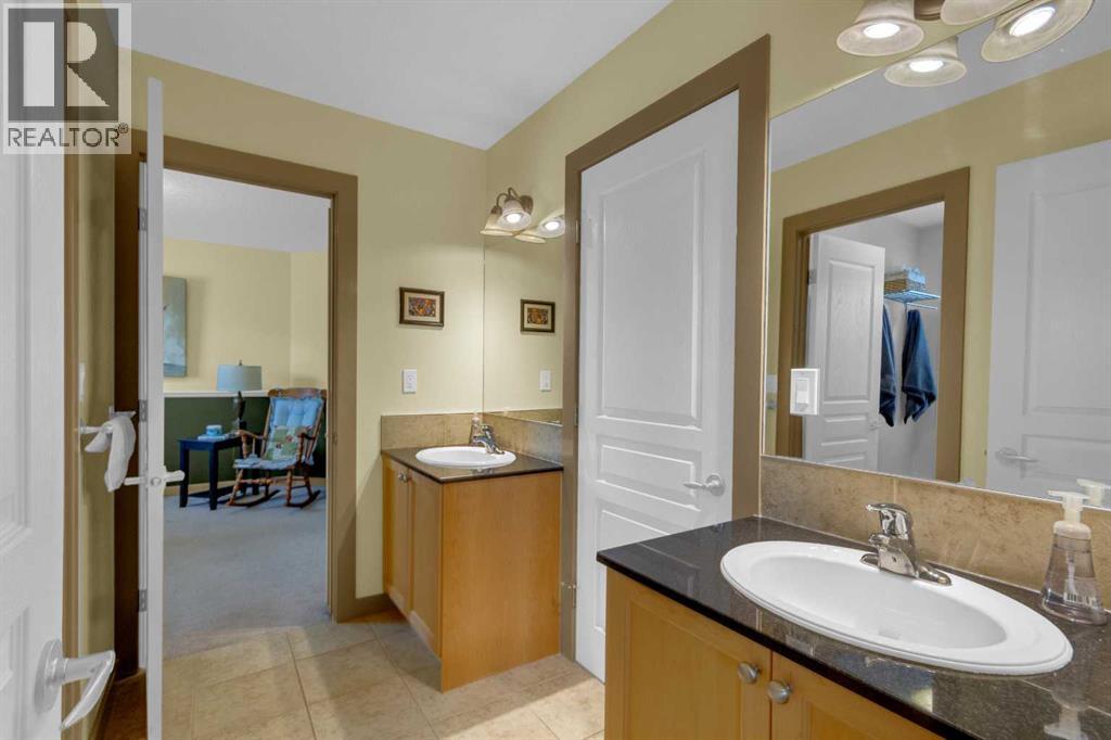 8 Elmont Court Sw, Calgary, Alberta  T3H 5Z8 - Photo 30 - A2314670