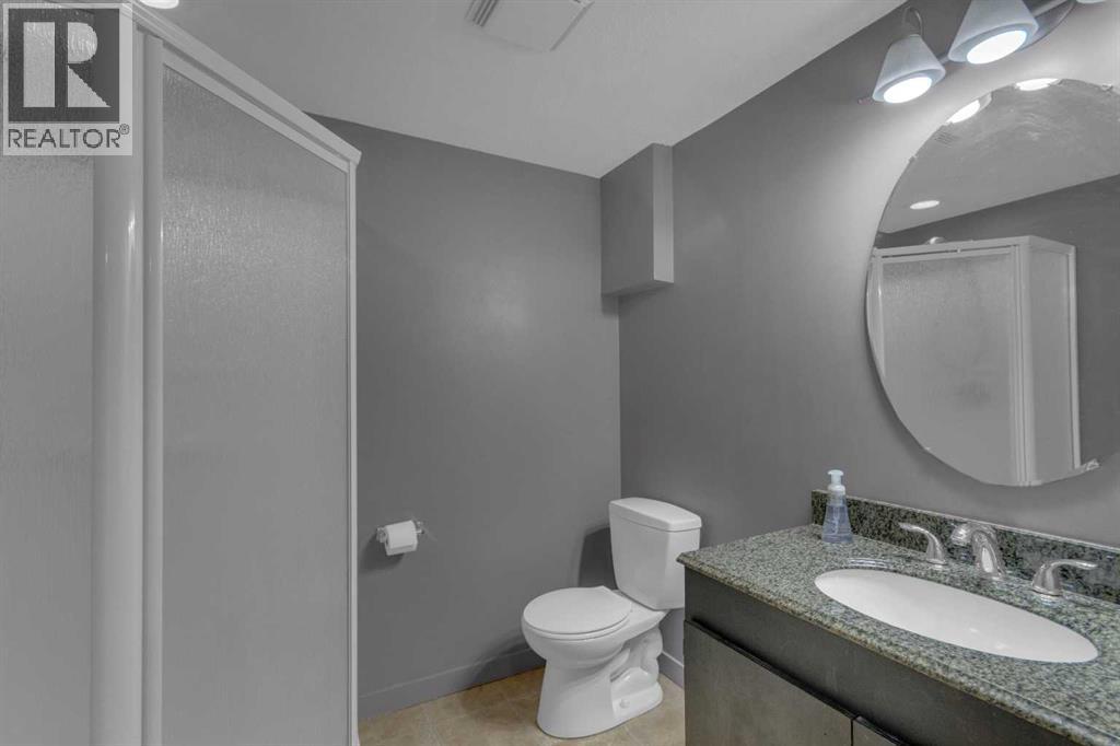 8 Elmont Court Sw, Calgary, Alberta  T3H 5Z8 - Photo 36 - A2314670