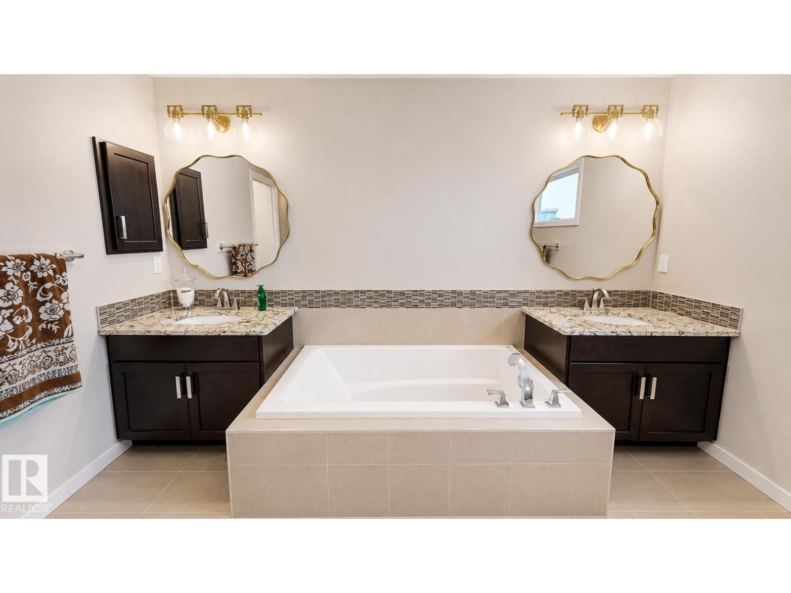 2022 Redtail Cm NW NW, Edmonton, Alberta  T5S 0H2 - Photo 12 - E4495057