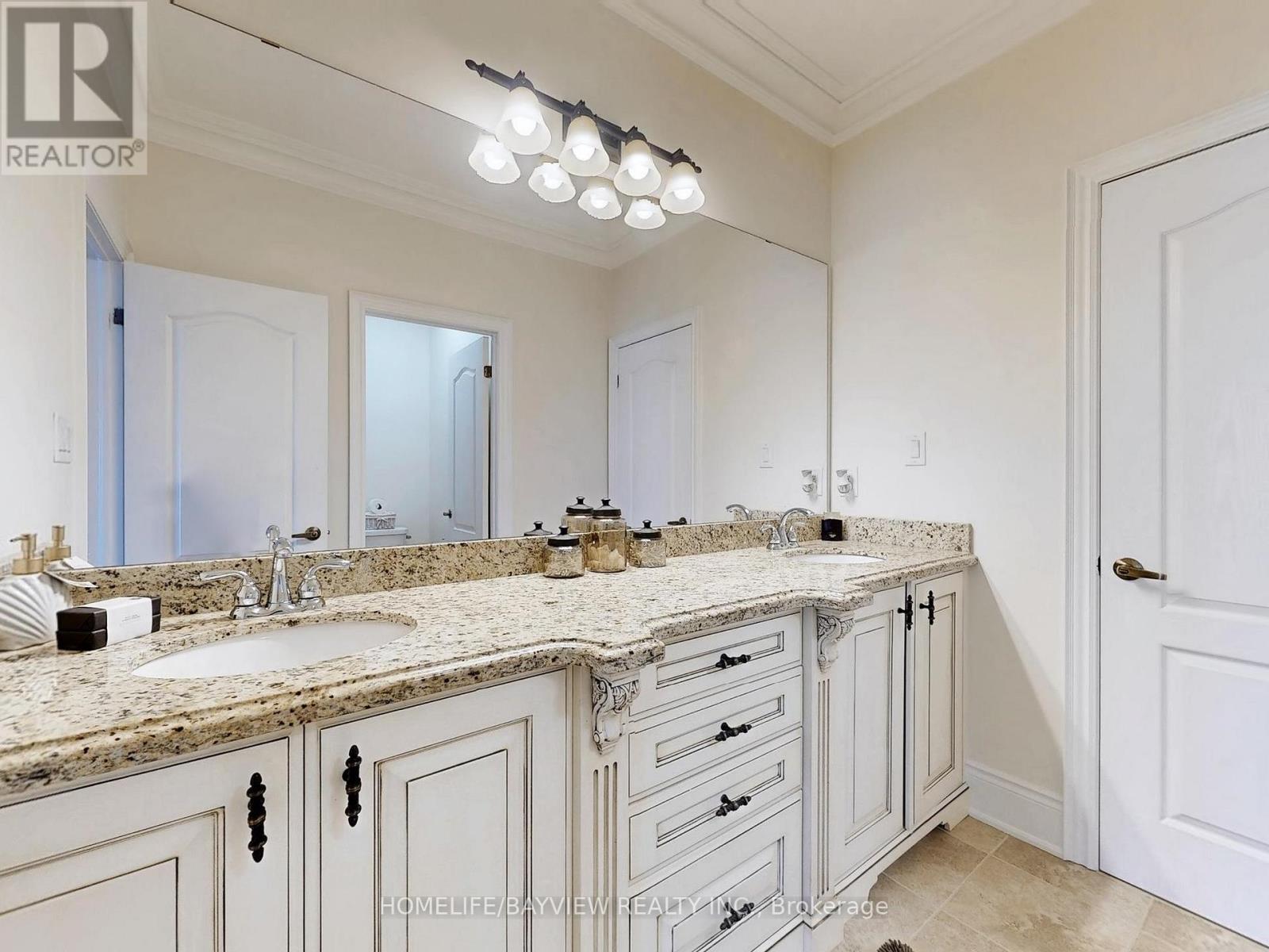 42 Lady Fenyrose Avenue, Vaughan, Ontario  L6A 0E2 - Photo 36 - N13474762