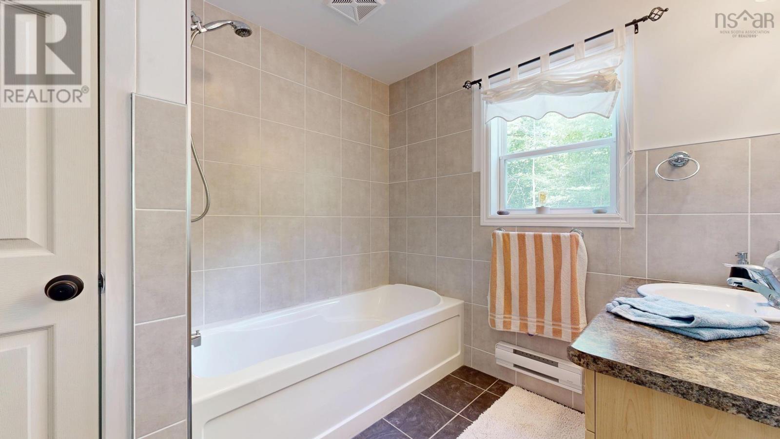 106 Red Hill Road, New Elm, Nova Scotia  B0T 1X0 - Photo 15 - 202615226