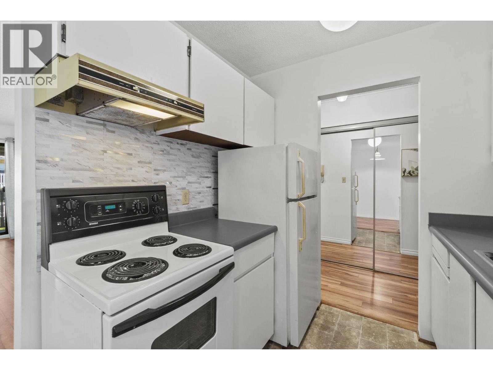 315 310 W 3rd Street, North Vancouver, British Columbia  V7M 1G4 - Photo 8 - R3110529