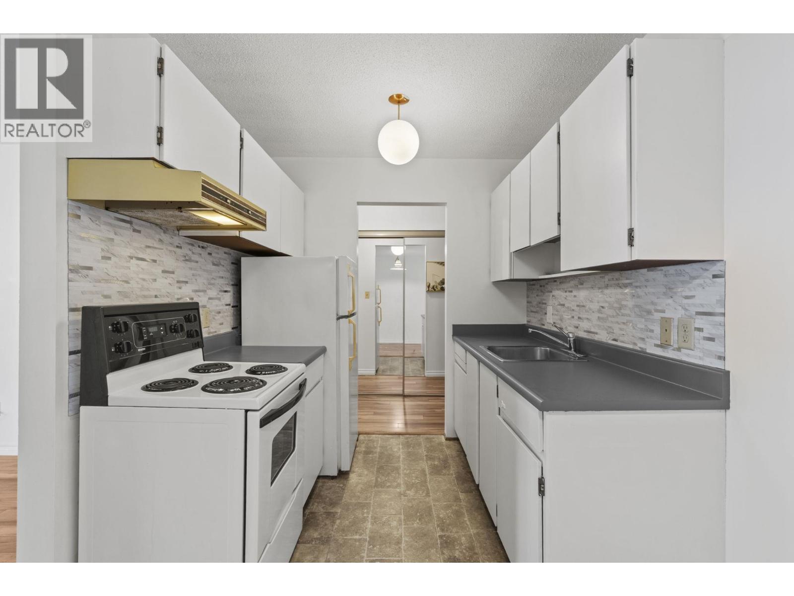 315 310 W 3rd Street, North Vancouver, British Columbia  V7M 1G4 - Photo 9 - R3110529