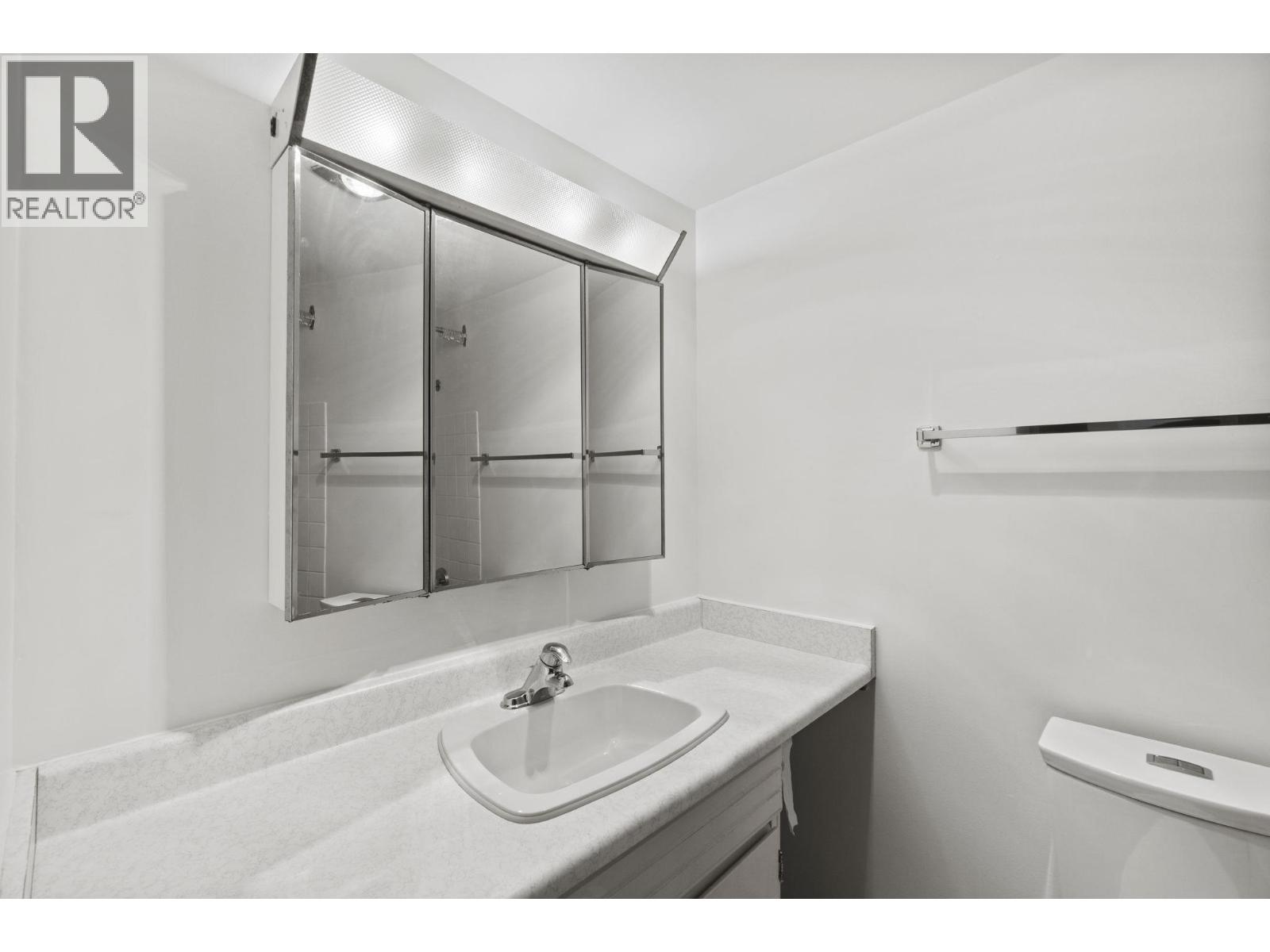 315 310 W 3rd Street, North Vancouver, British Columbia  V7M 1G4 - Photo 15 - R3110529