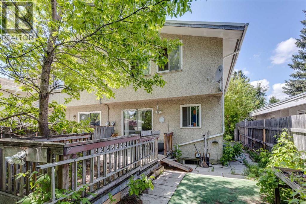 2030 39 Street SE, Calgary, Alberta  T2B 1A5 - Photo 3 - A2319498