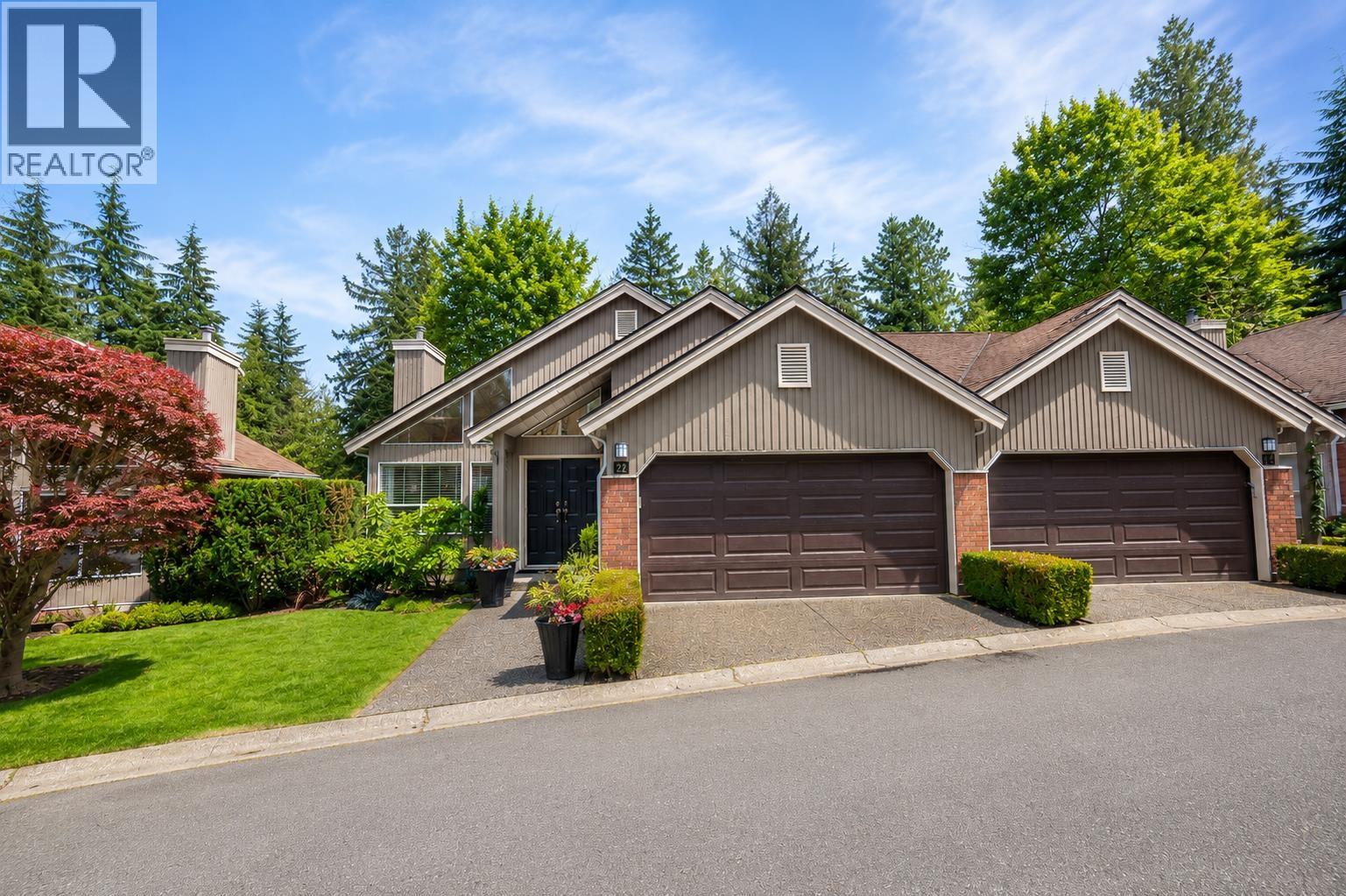 22 4055 INDIAN RIVER DRIVE, North Vancouver, British Columbia