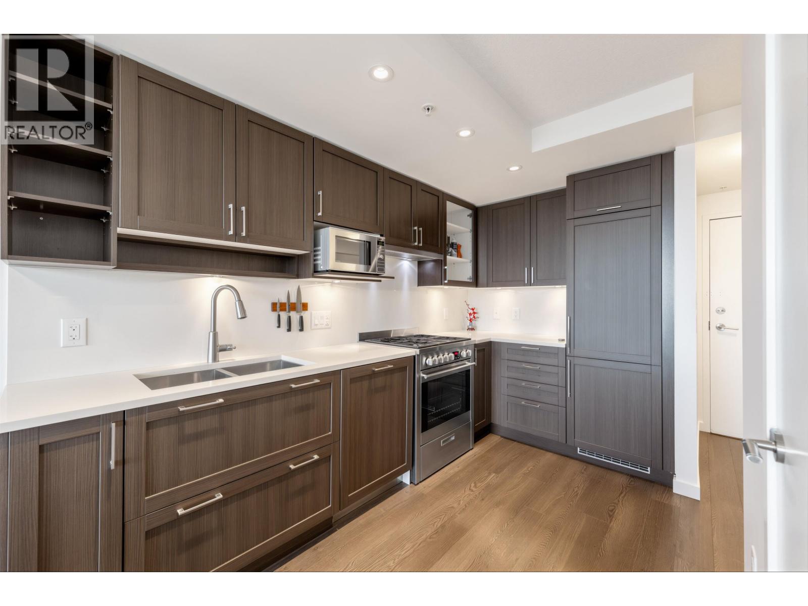 2308 5665 Boundary Road, Vancouver, British Columbia  V5Z 2W5 - Photo 6 - R3138266