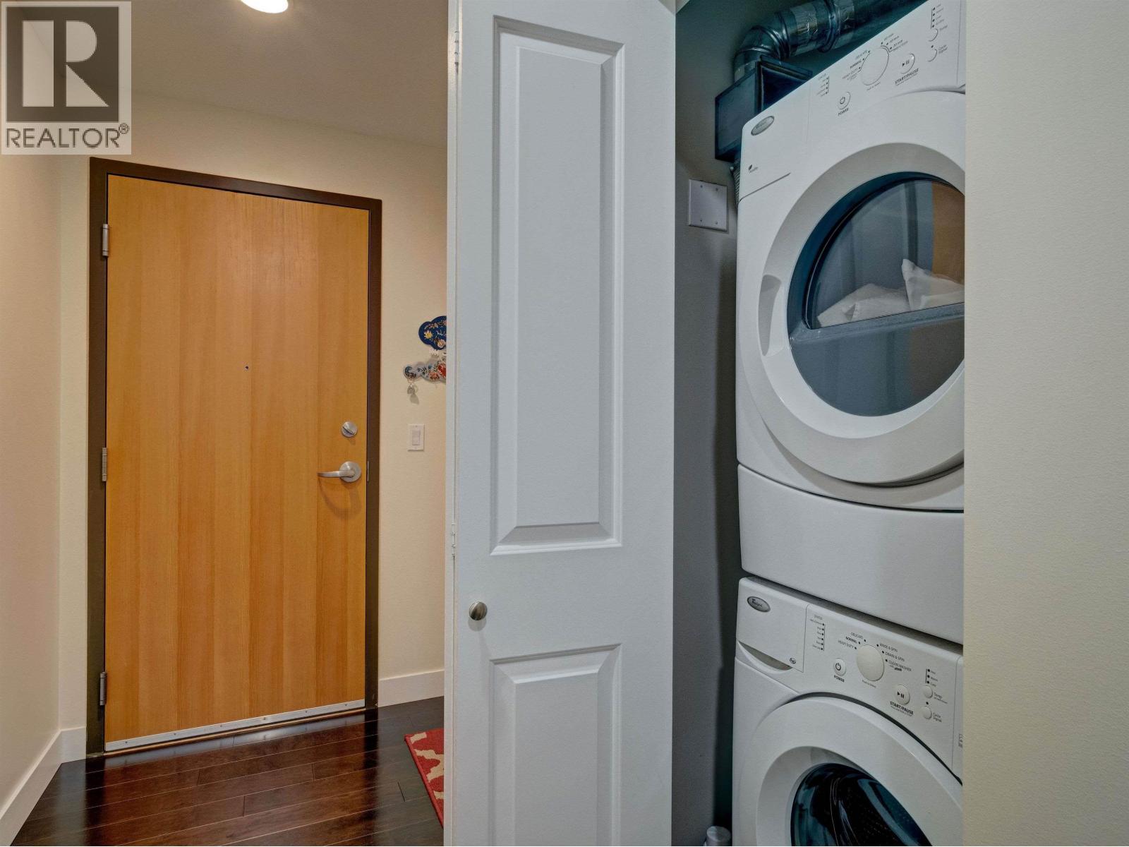307 5725 Teredo Street, Sechelt, British Columbia  V7Z 0J2 - Photo 3 - R3138284