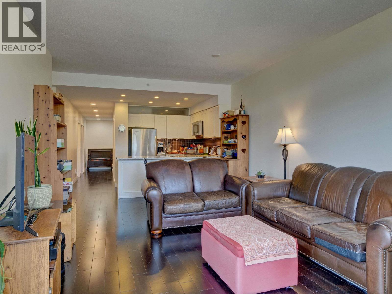 307 5725 Teredo Street, Sechelt, British Columbia  V7Z 0J2 - Photo 6 - R3138284