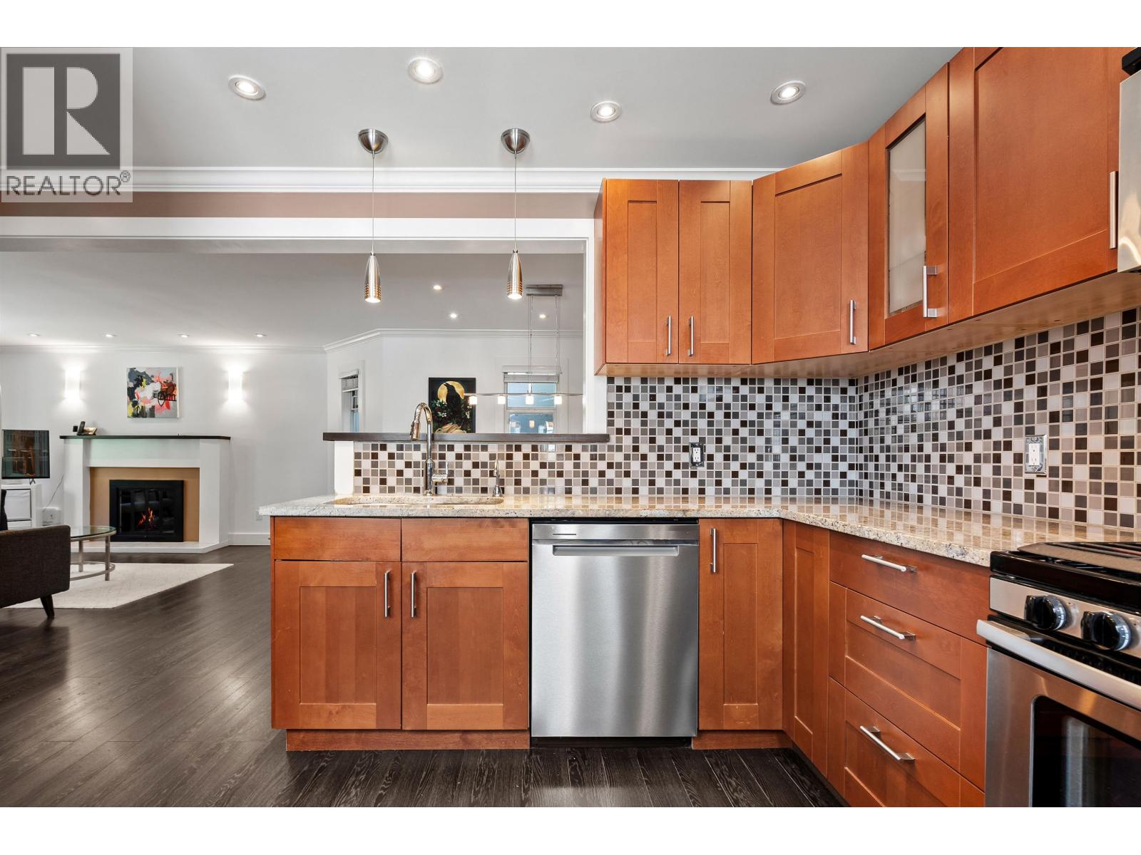 1050 E 10th Avenue, Vancouver, British Columbia V5T 2B5 - Photo 14 - R3138291