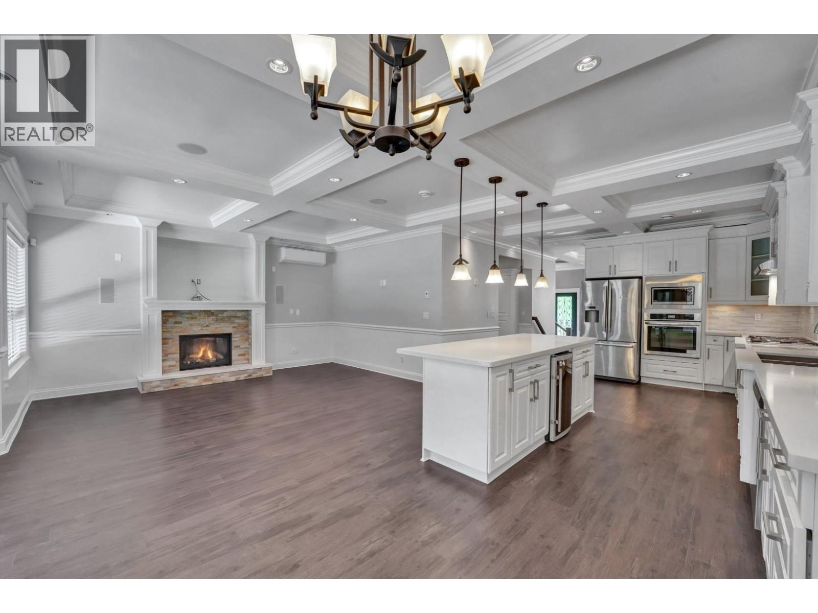 4022 Dominion Street, Burnaby, British Columbia  V5G 1C3 - Photo 10 - R3138249