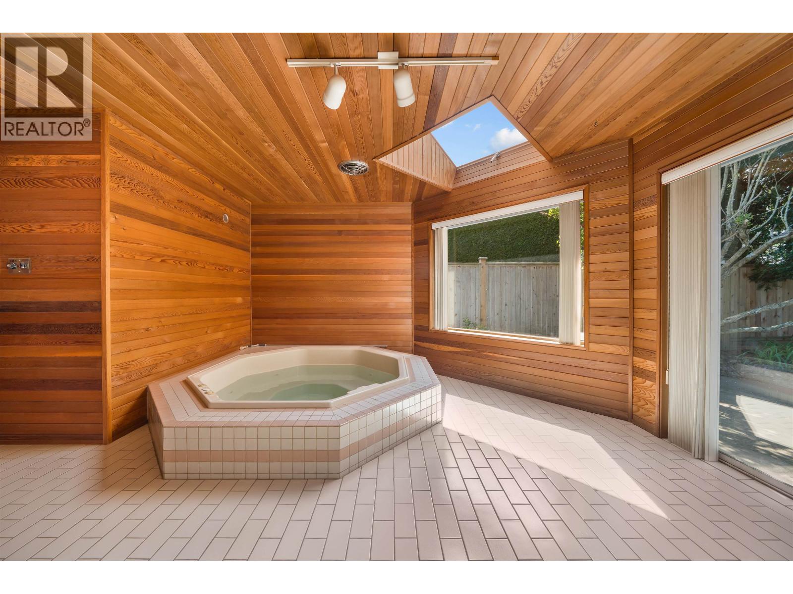 4613 St. Brides Place, Richmond, British Columbia  V7E 5V7 - Photo 5 - R3138267