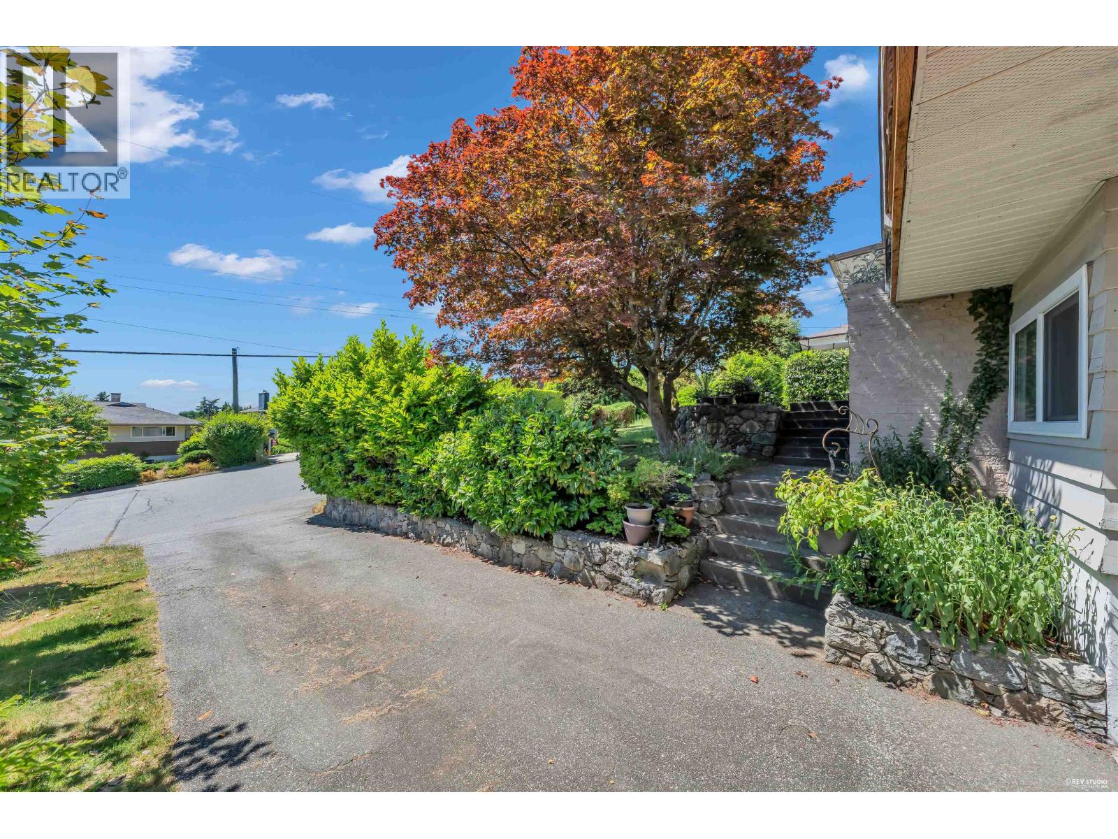 468 Saville Crescent, North Vancouver, British Columbia  V7N 3B1 - Photo 34 - R3138290