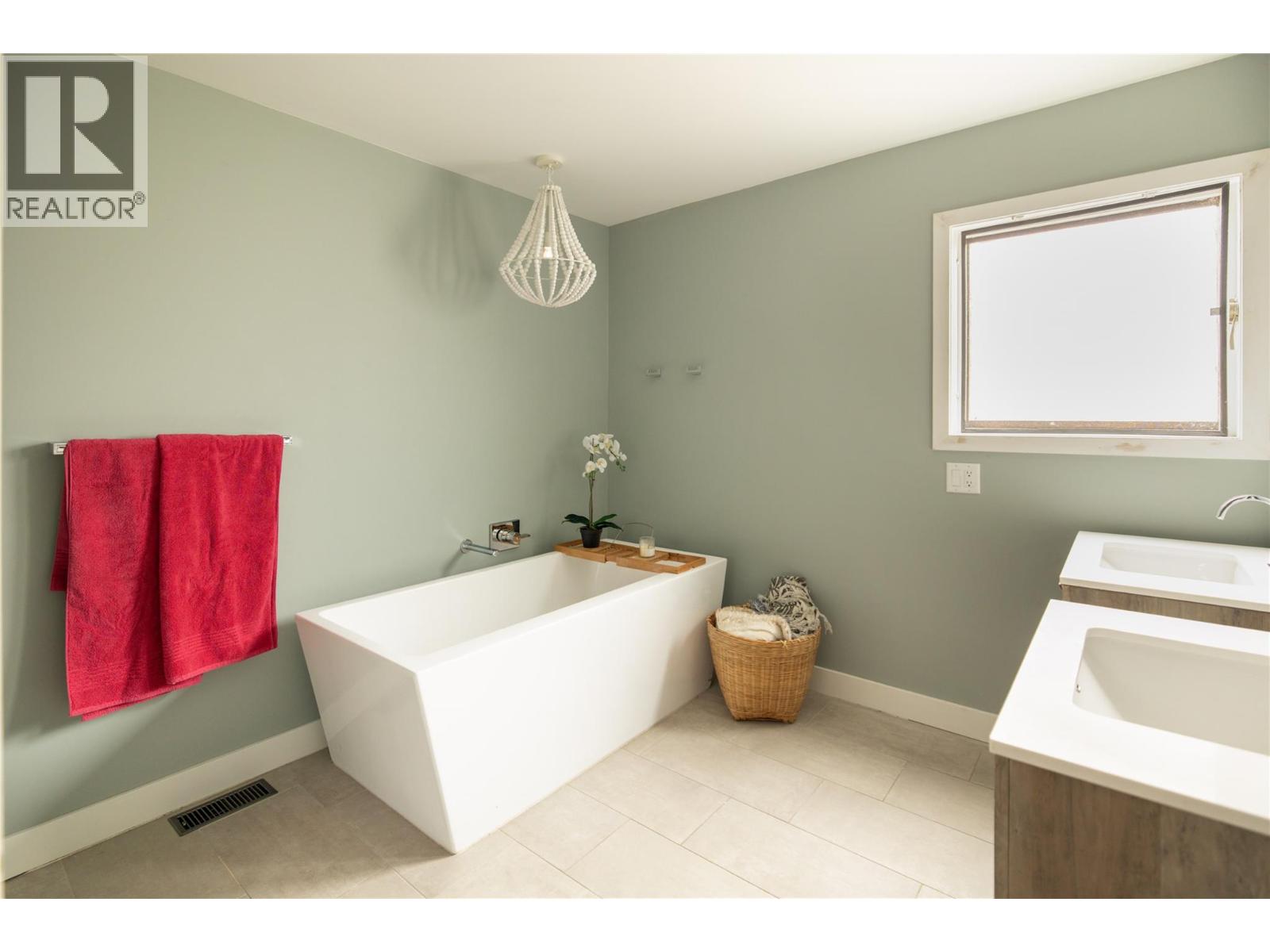 3450 Barberry Street, Kelowna, British Columbia  V1W 3V6 - Photo 46 - 10389183