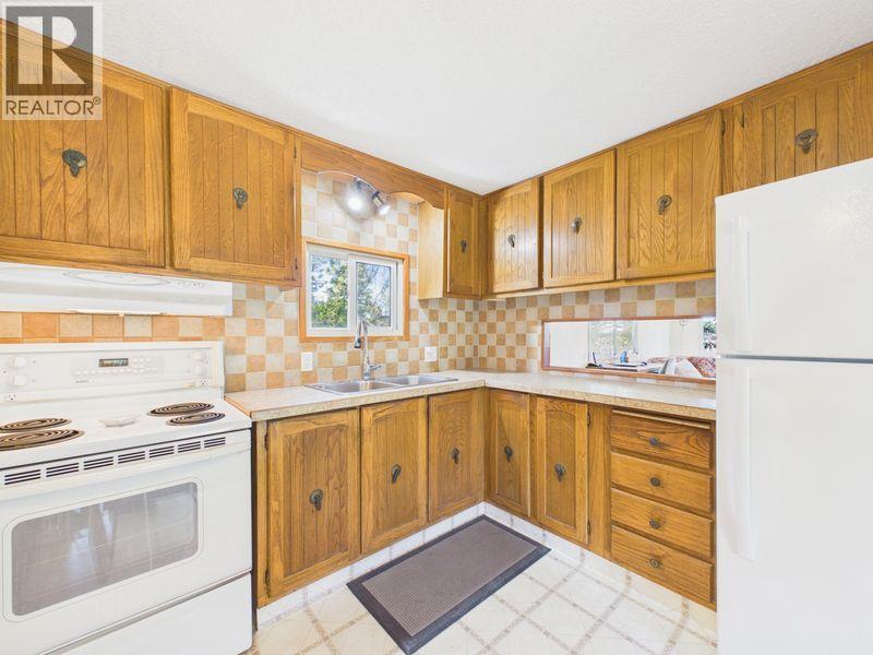 3311 21st Street N, Cranbrook, British Columbia  V1C 6E5 - Photo 18 - 10391475