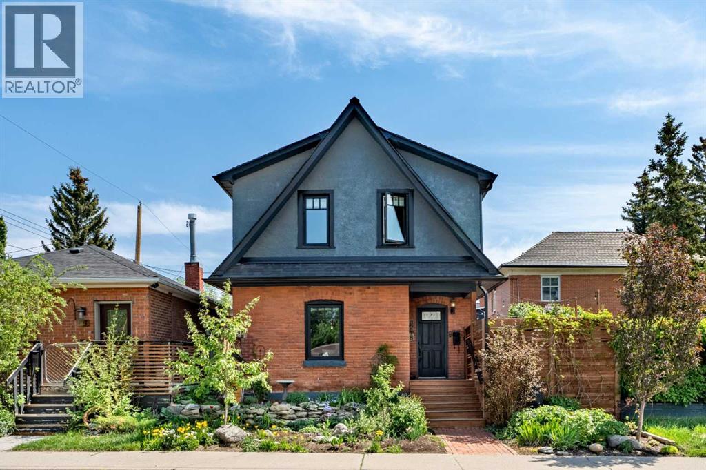 3216 17 Street SW, calgary, Alberta