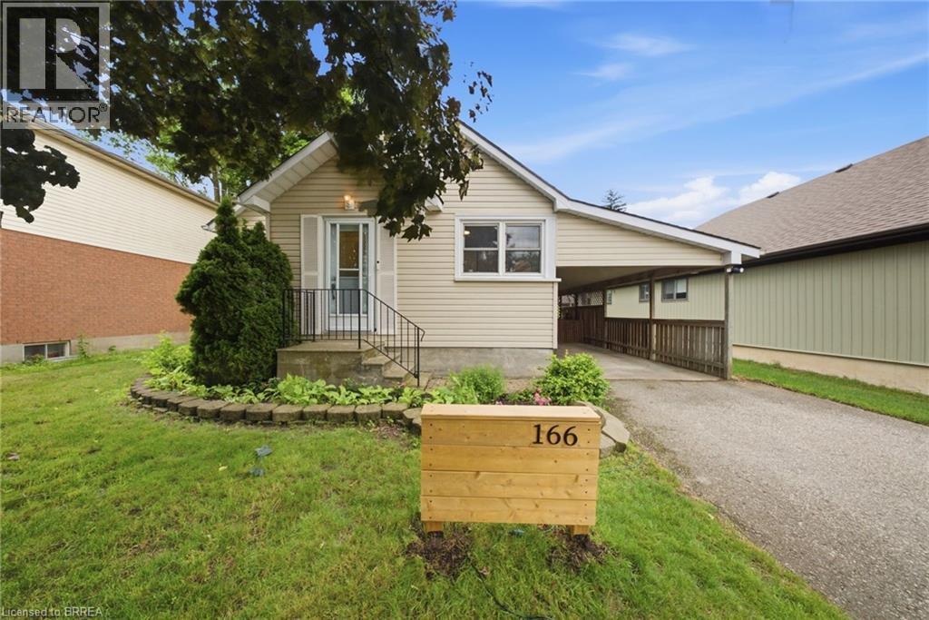 166 Bond Street, Ingersoll, Ontario  N5C 3B1 - Photo 2 - 40840238