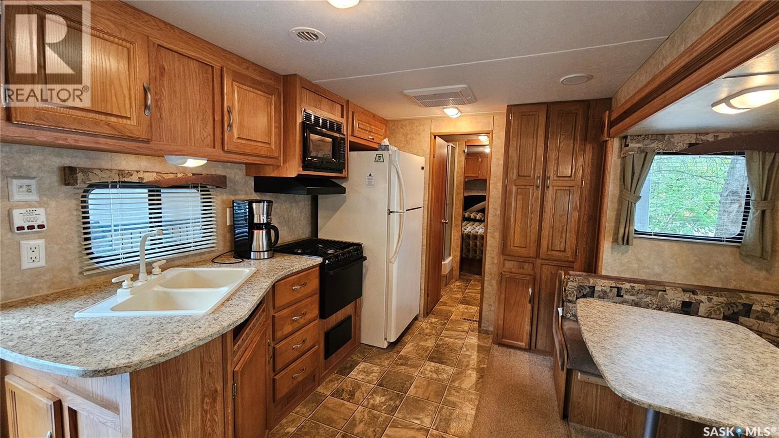 16 Poplar Beach Resort Village, Wakaw Lake, Saskatchewan  S0K 4P0 - Photo 4 - SK040237