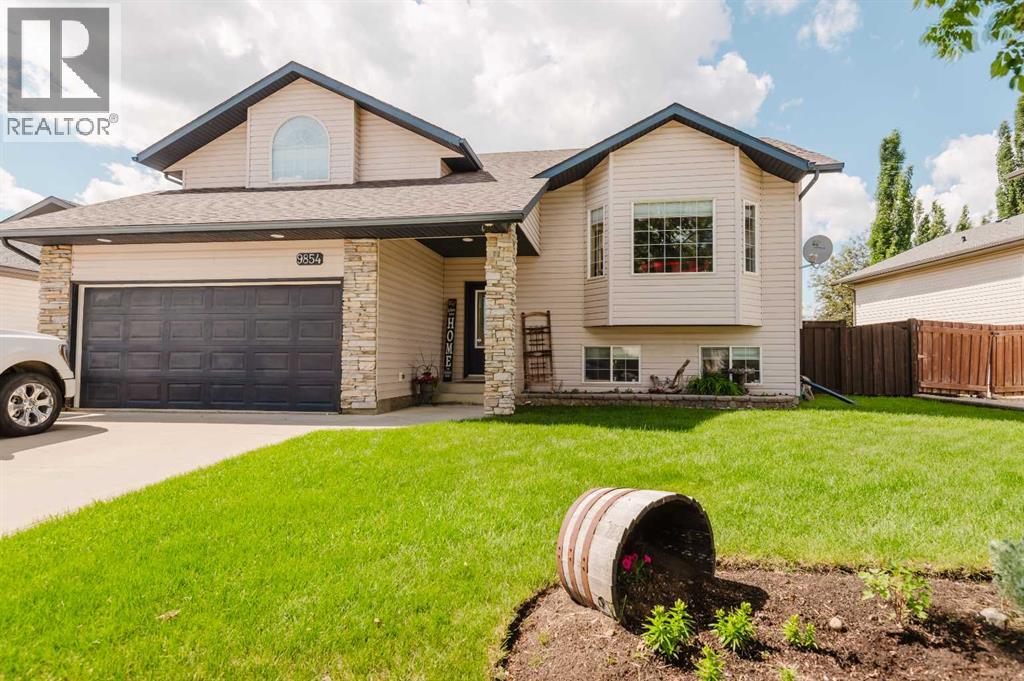 9854 66 Avenue, Grande Prairie, Alberta  T8W 2S1 - Photo 1 - A2322567