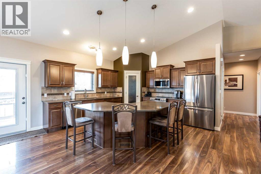 207 Hamptons Way Se, Medicine Hat, Alberta  T1B 0E1 - Photo 10 - A2311270