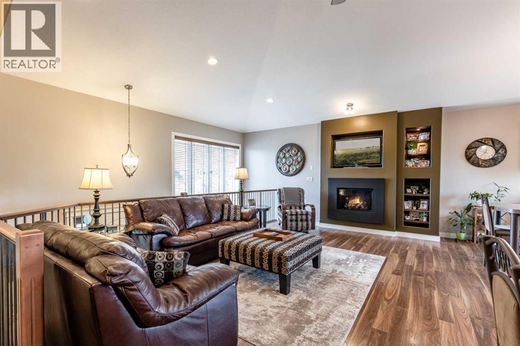 207 Hamptons Way Se, Medicine Hat, Alberta  T1B 0E1 - Photo 5 - A2311270