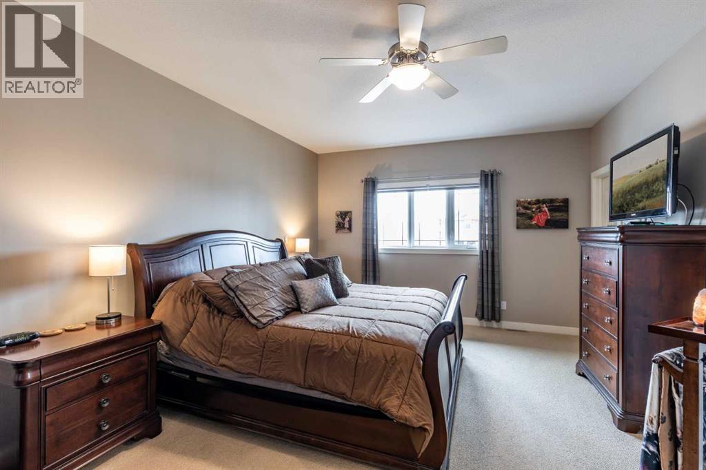 207 Hamptons Way Se, Medicine Hat, Alberta  T1B 0E1 - Photo 29 - A2311270