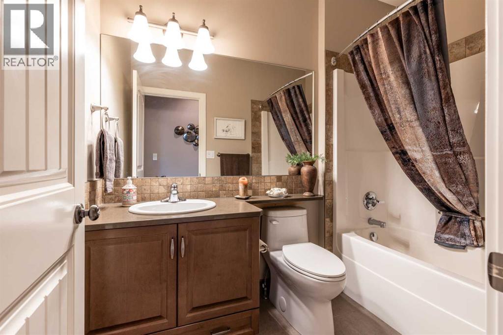 207 Hamptons Way Se, Medicine Hat, Alberta  T1B 0E1 - Photo 26 - A2311270
