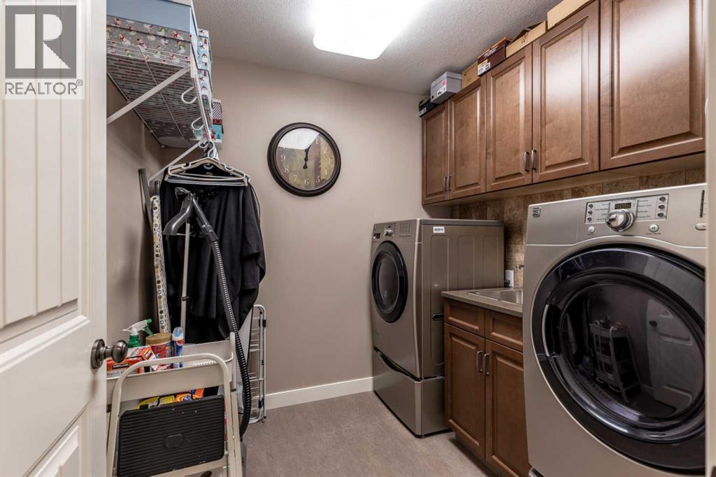 207 Hamptons Way Se, Medicine Hat, Alberta  T1B 0E1 - Photo 42 - A2311270