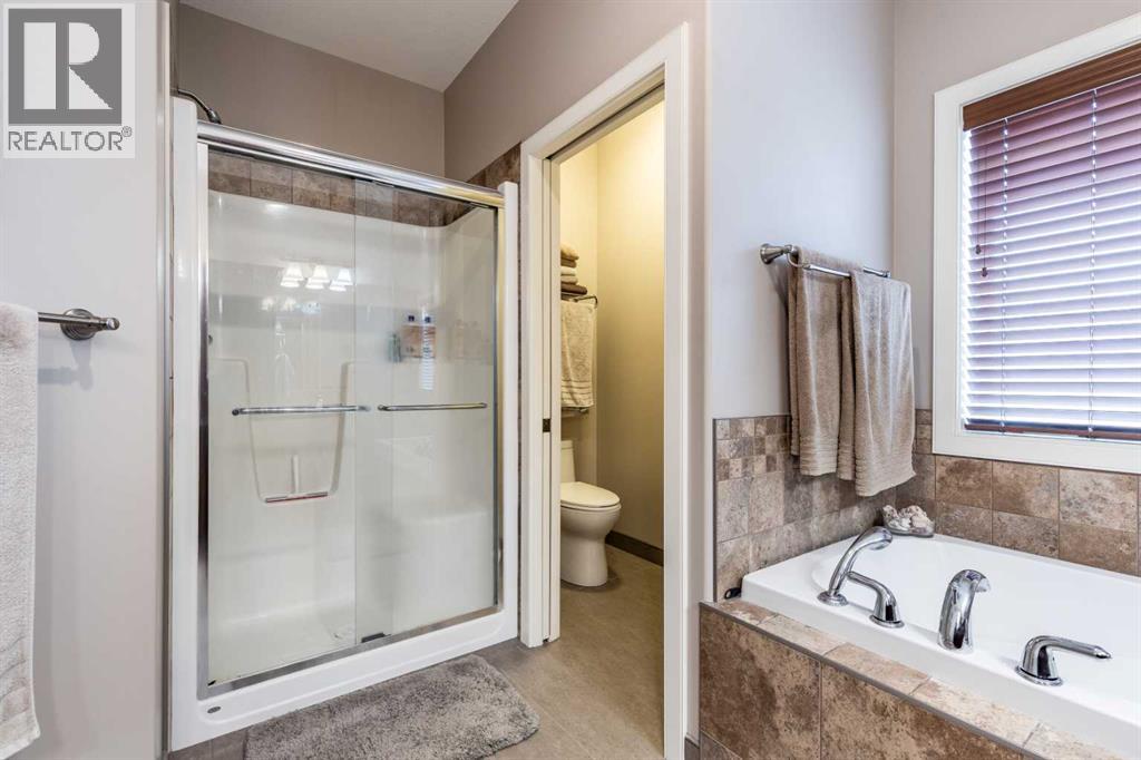 207 Hamptons Way Se, Medicine Hat, Alberta  T1B 0E1 - Photo 32 - A2311270
