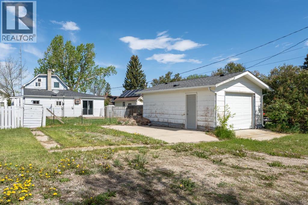 223 2 Street N, Vulcan, Alberta  T0L 2B0 - Photo 30 - A2314047
