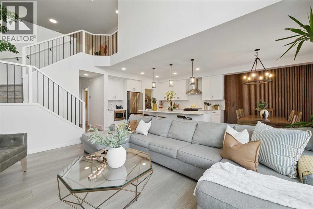 73 Mallard Grove SE, Calgary, Alberta  T3C 0E3 - Photo 4 - A2316853