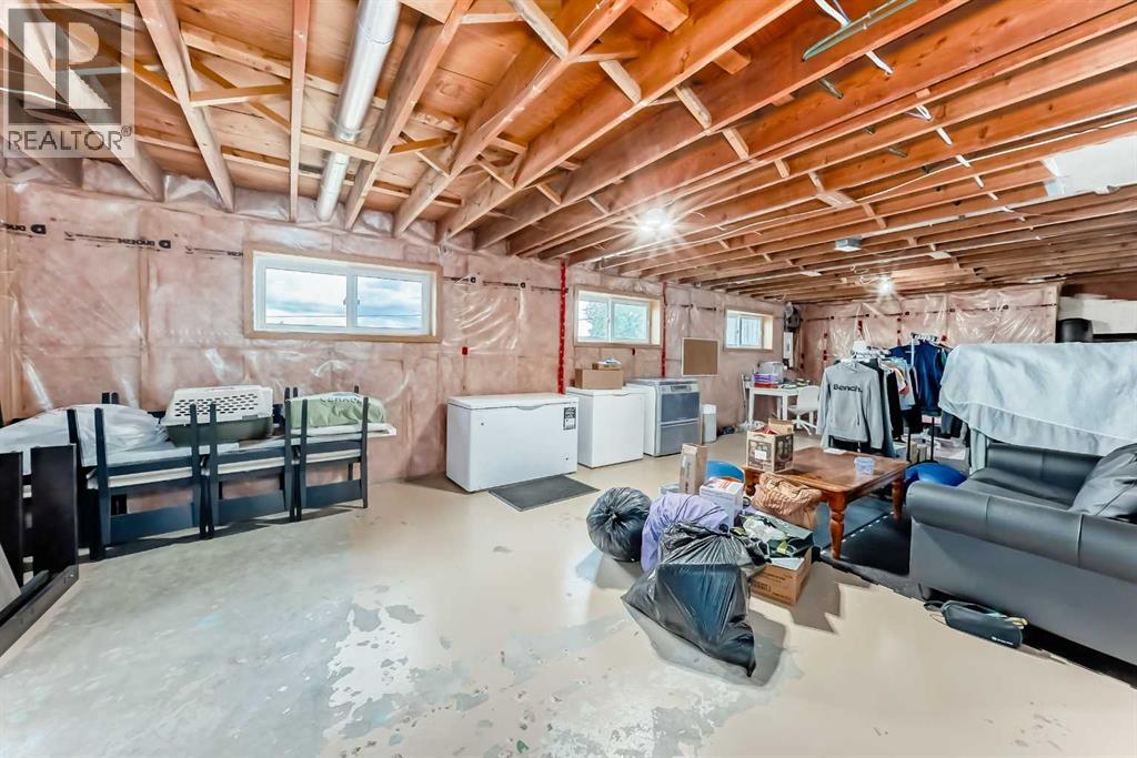 35 Collingwood Place NW, Calgary, Alberta  T2L 0R1 - Photo 15 - A2320906