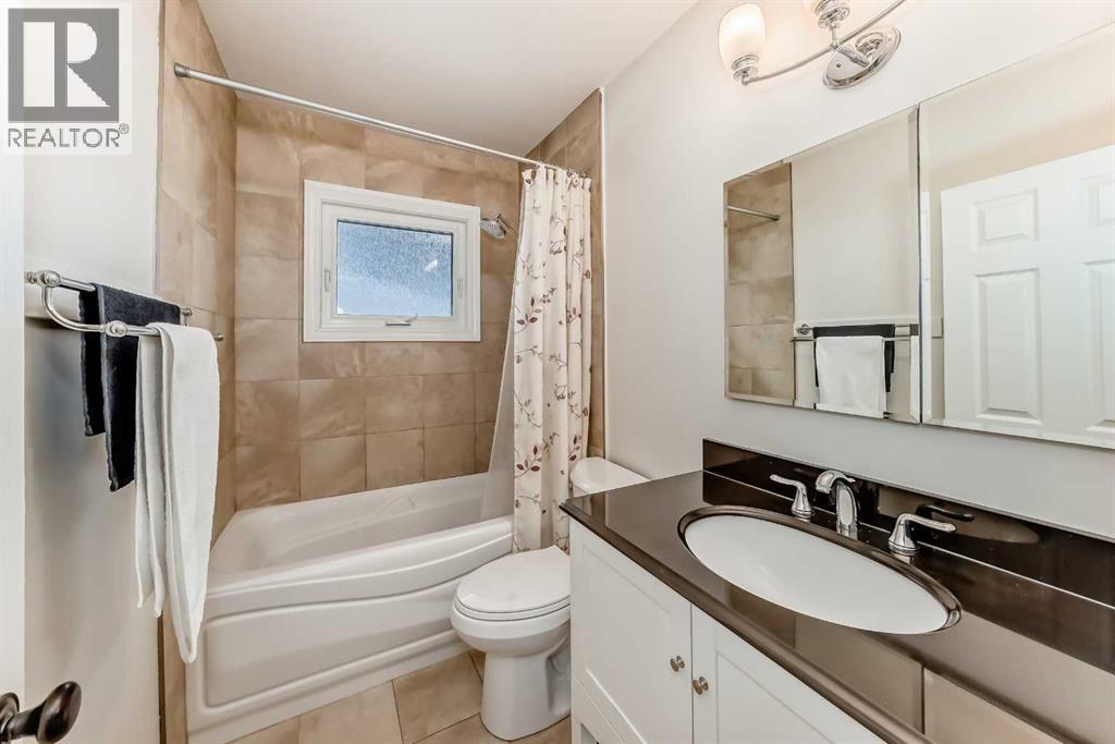 35 Collingwood Place NW, Calgary, Alberta  T2L 0R1 - Photo 14 - A2320906