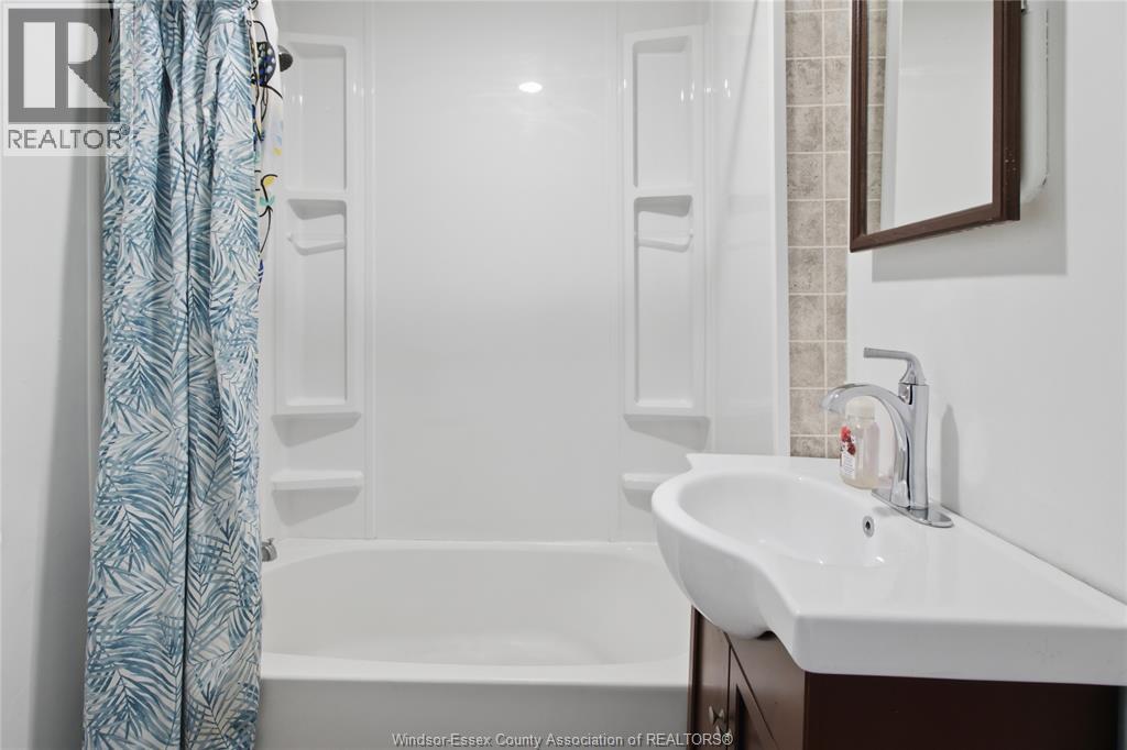 2625 Alexis Road, Windsor, Ontario  N8W 3Z8 - Photo 25 - 26014825