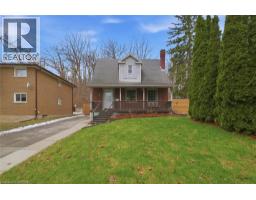 7 BARRY Drive, Brantford, Ontario