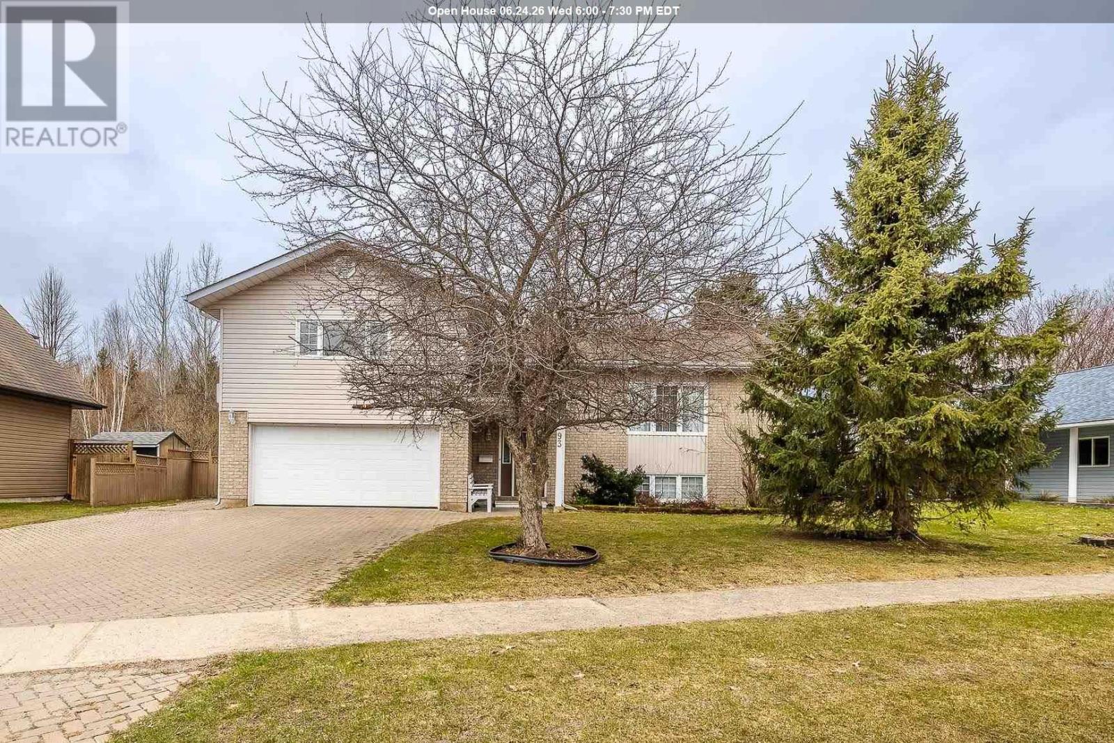 93 Queensgate BLVD, Sault Ste. Marie, Ontario