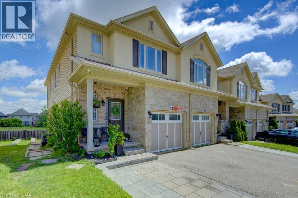42 Greenwater Street, Kitchener, Ontario  N2R 0H2 - Photo 2 - 40841797