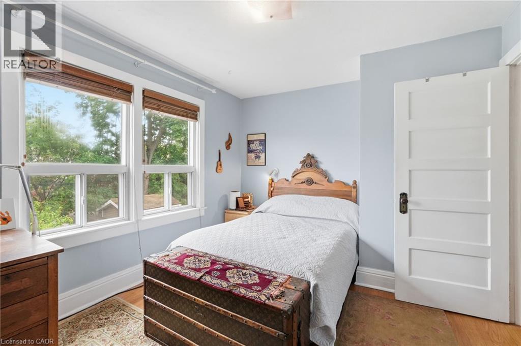 16 Connaught Avenue N, Hamilton, Ontario  L8L 6Y7 - Photo 33 - 40838939